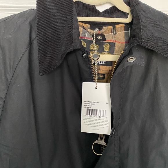 Mens black Barbour jacket, size medium, new with tags - Picture 2 of 2